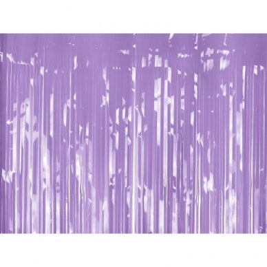 Folinė kutų užuolaida dekoracijoms violetinė 100x200cm 1 Folinė kutų užuolaida dekoracijoms violetinė 100x200cm 1