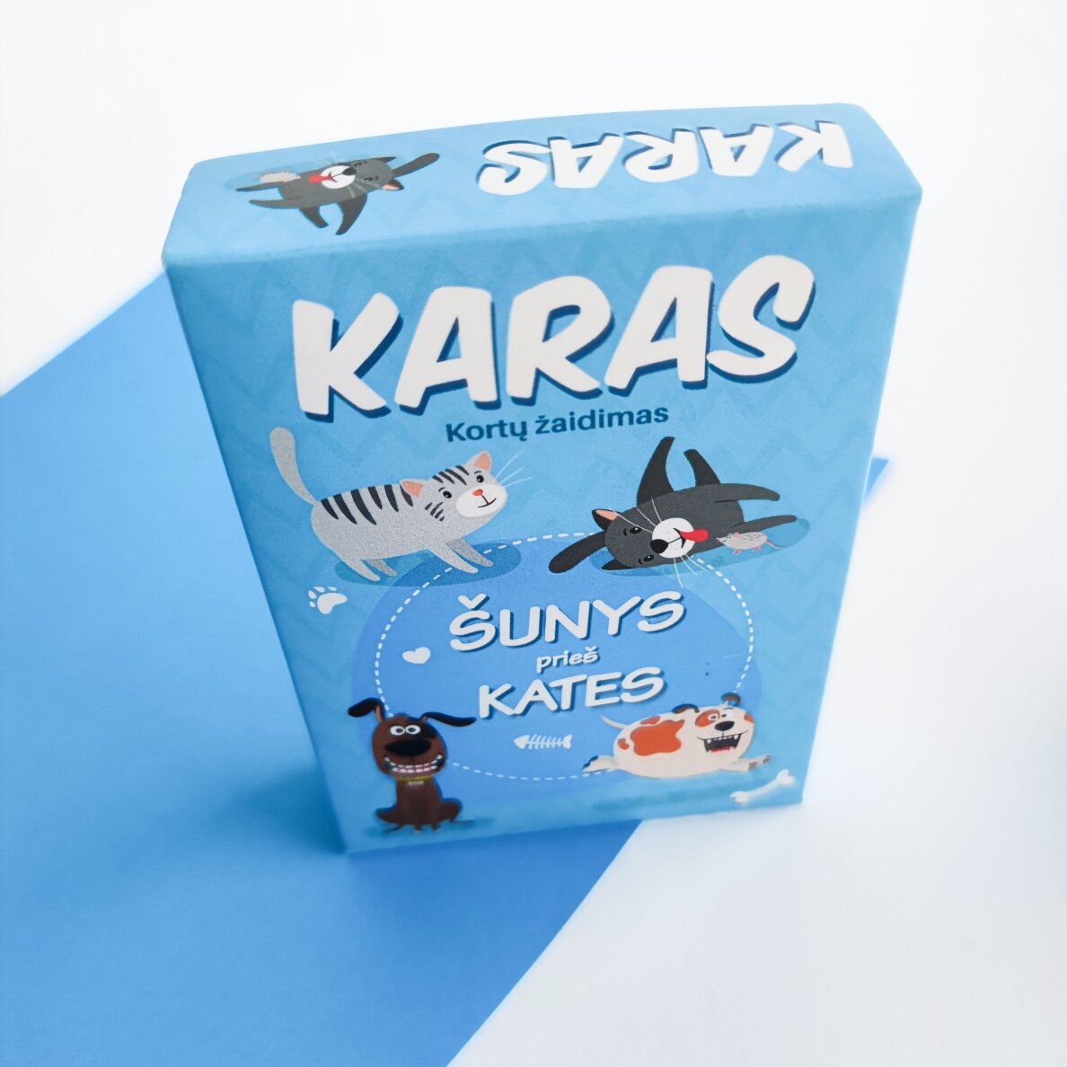Kortų žaidimas "Karas" 4 Kortų žaidimas "Karas" 4