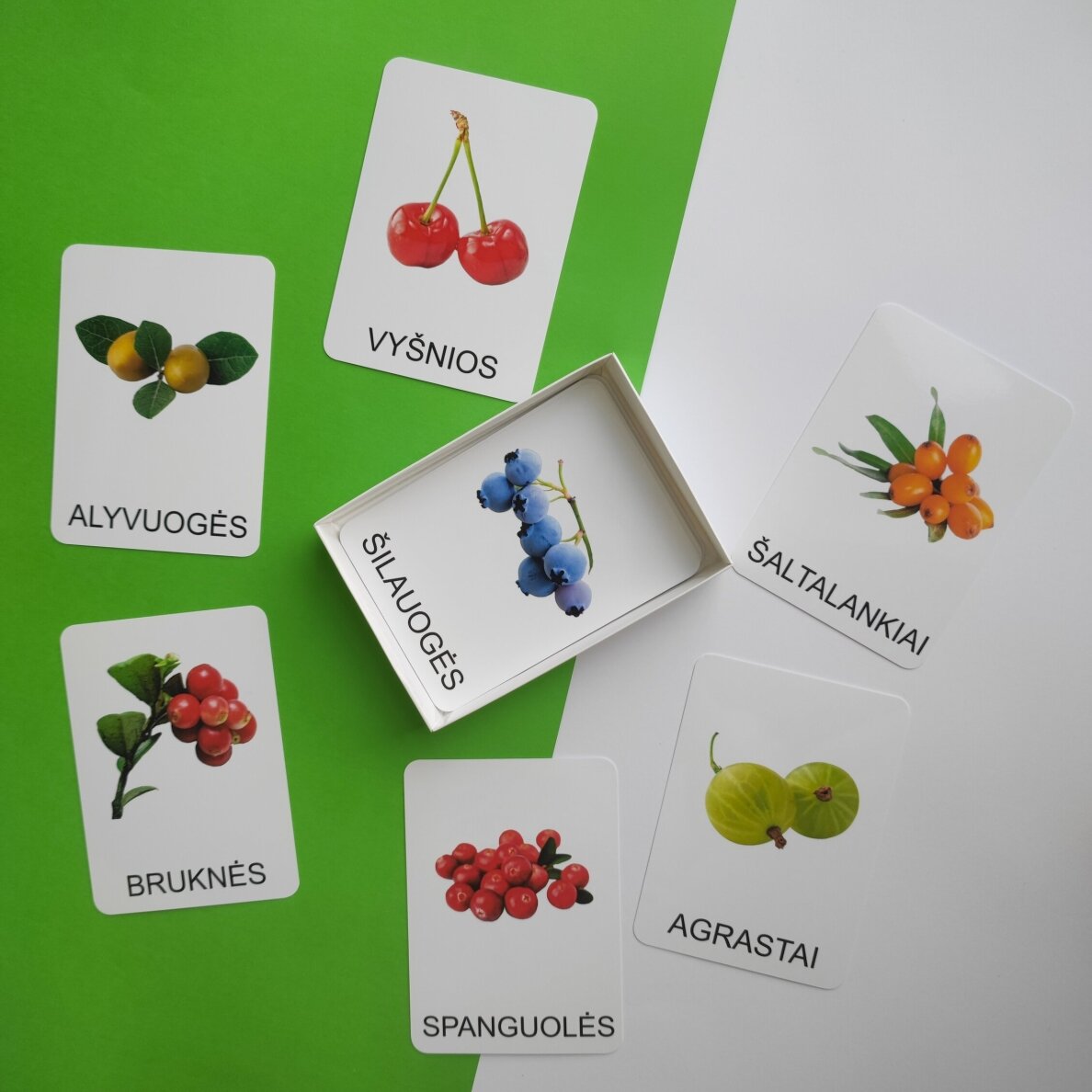 Lavinamųjų kortelių rinkinys „Uogos“ 4 Lavinamųjų kortelių rinkinys „Uogos“ 4