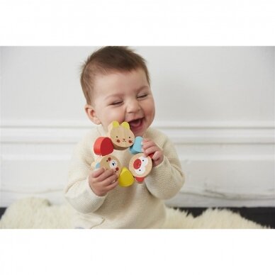 Medinis kūdikio žaislas "Šypsenėlės"