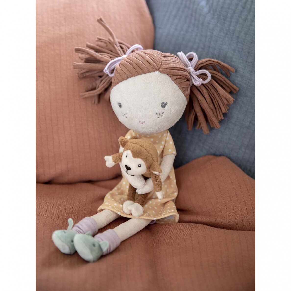 Minkšta lėlytė Sofia 35cm 1 Minkšta lėlytė Sofia 35cm 1