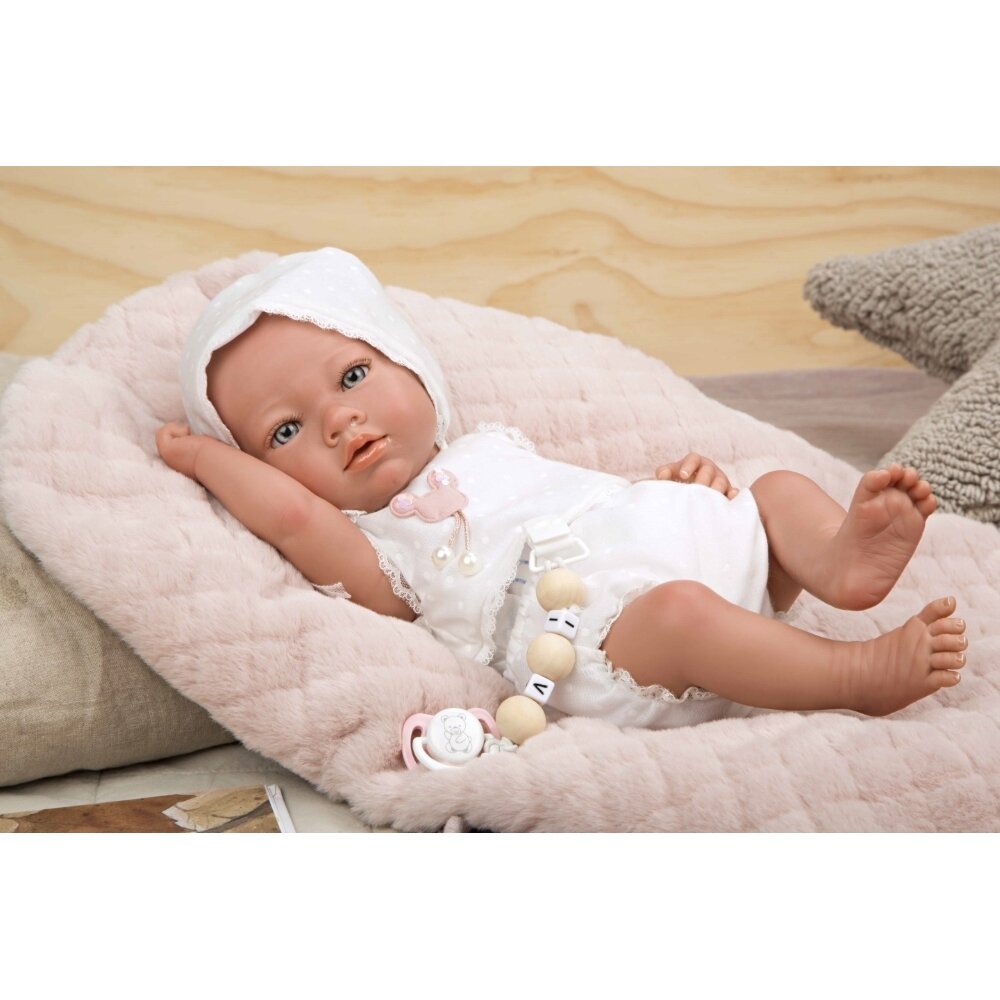 Reborn lėlytė baltais rūbeliais, mergaitė, 38 cm Reborn lėlytė baltais rūbeliais, mergaitė, 38 cm