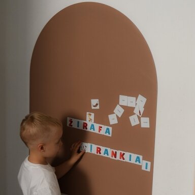 Priklijuojama magnetinė lenta „Arka“, ruda, 95 × 76 cm Priklijuojama magnetinė lenta „Arka“, ruda, 95 × 76 cm