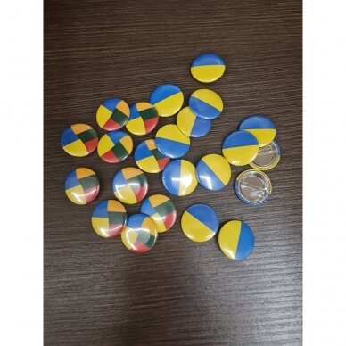 Ženkliukas "Ukrainos vėliava" , 25mm Ženkliukas "Ukrainos vėliava" , 25mm
