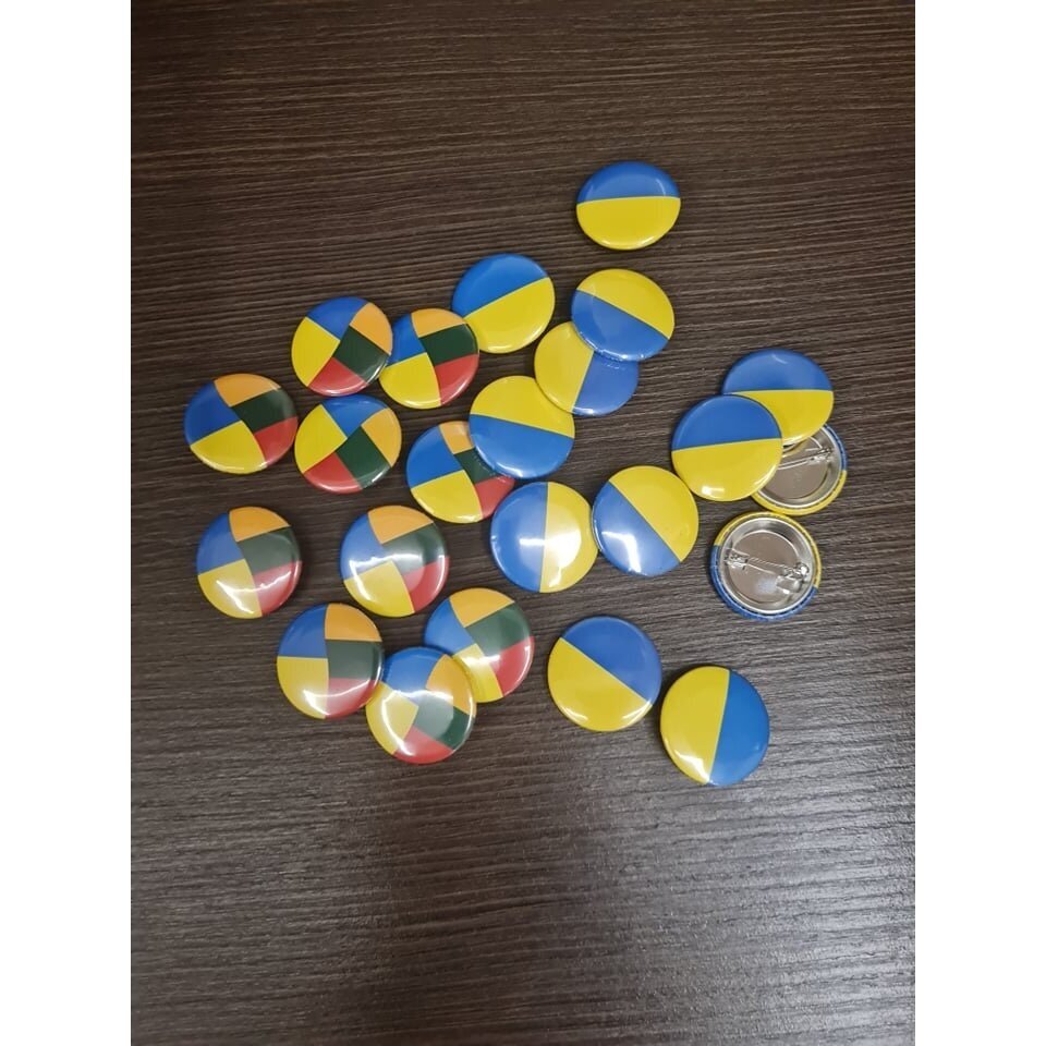 Ženkliukas "Ukrainos vėliava" , 25mm Ženkliukas "Ukrainos vėliava" , 25mm